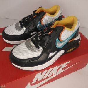 Nike Kids' Black and White Sneakers